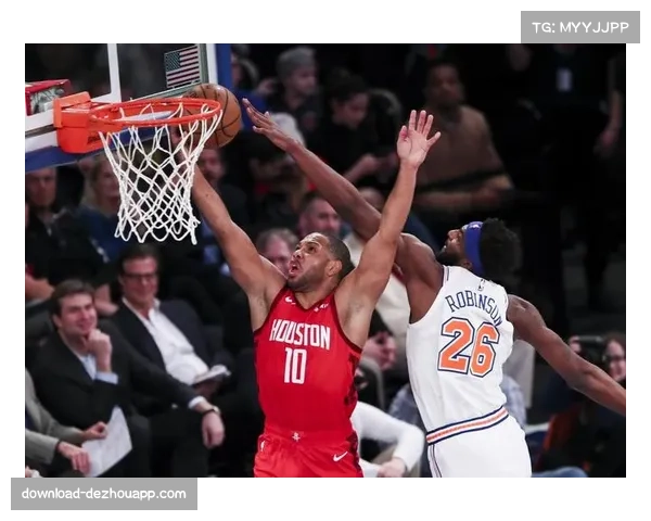 尼克斯91-97不敌火箭 布伦森33分空砍难阻连败 尼克斯91-97不敌火箭 布伦森33分空砍难阻连败